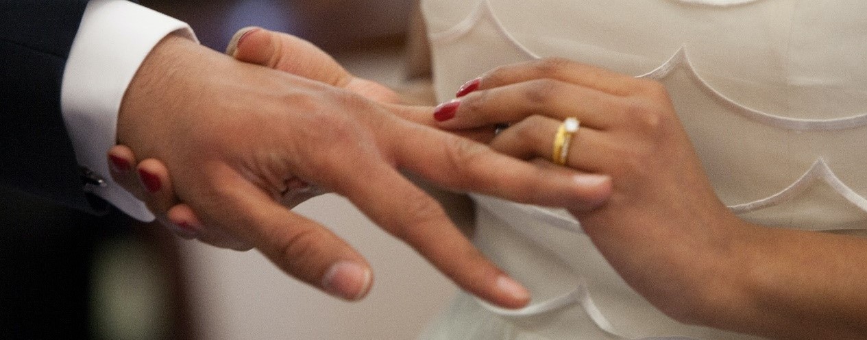 婚姻詐欺